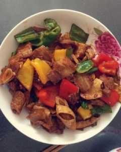 菜杆烧肉的做法 烧肉拌饭家常做法