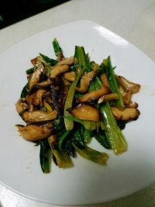 豆豉香菇油麦菜的做法 油麦菜炒豆豉鲮鱼