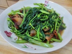 竹叶菜杆炒肉丝的做法 竹叶菜是空心菜吗