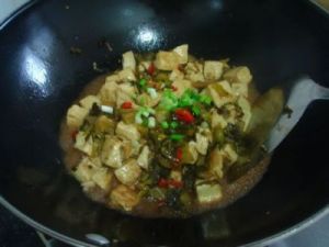 咸菜烧豆腐 用料