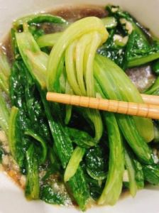 蒜香油麦菜家常做法 农家小炒肉